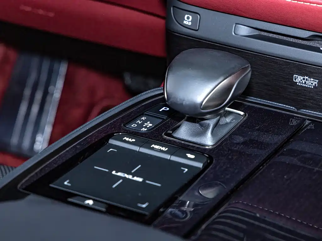 Lexus LS 2021 — фото 14