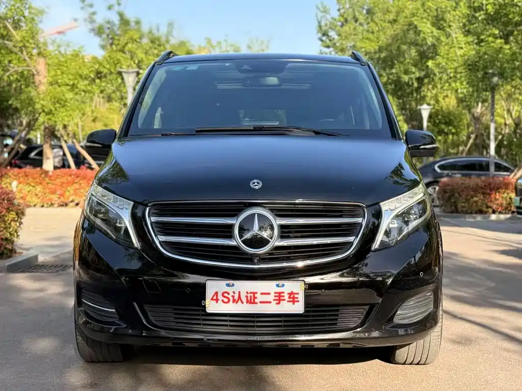 Mercedes-Benz V-Class 2020 — фото 2