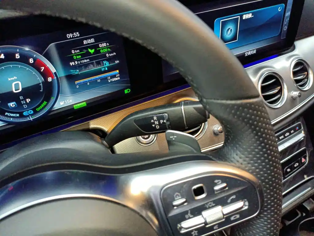 Mercedes-Benz E-Class 2019 — фото 10