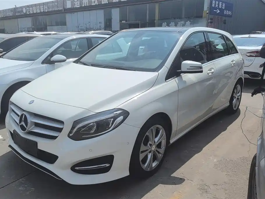 Mercedes-Benz B-Class 2016 — фото 1