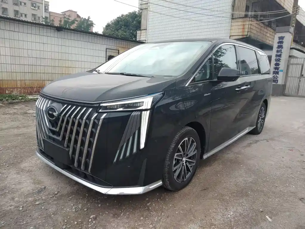 GAC Motor Trumpchi M8 — фото 2