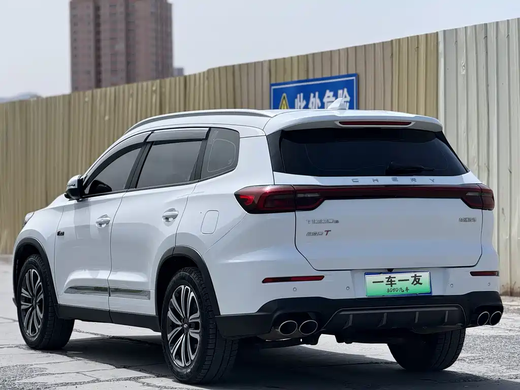Chery Tiggo 8 2023 — фото 7