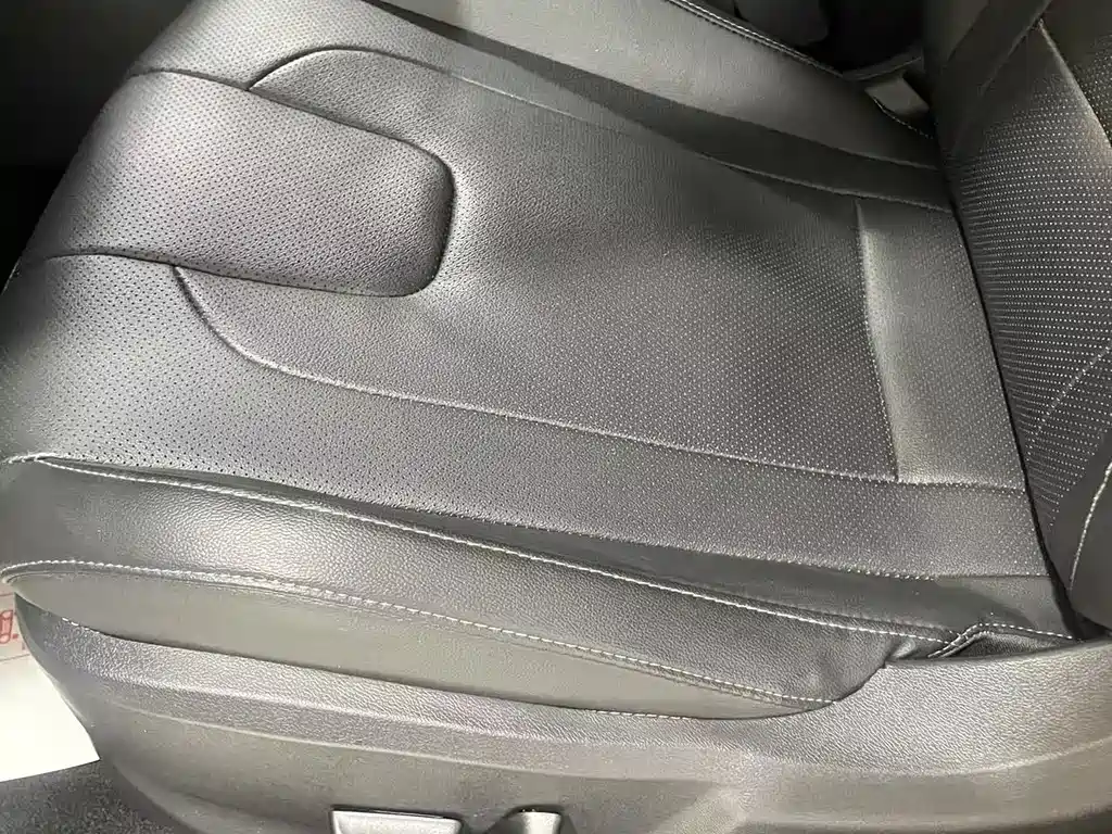 Hyundai Elantra 2023 — фото 12