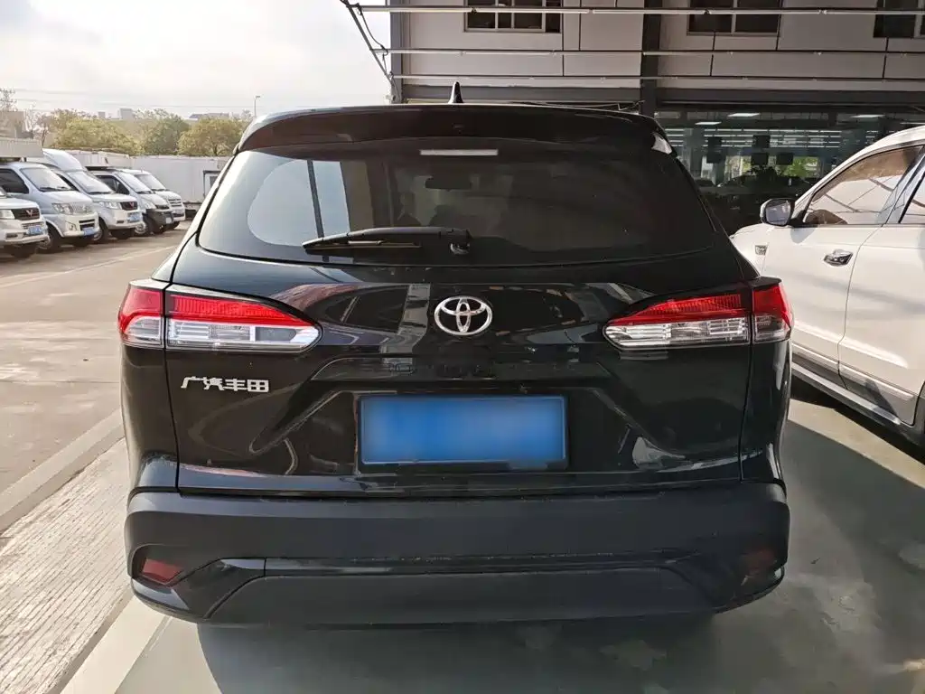 Toyota Frontlander 2024