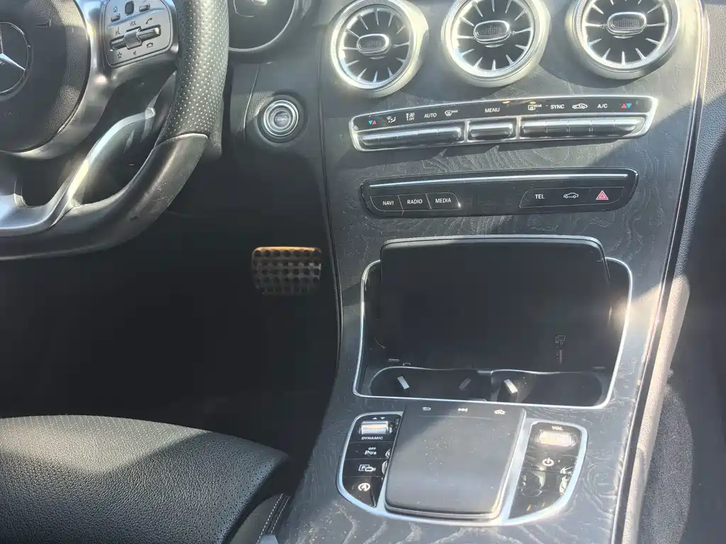 Mercedes-Benz C-Class 2019 — фото 16