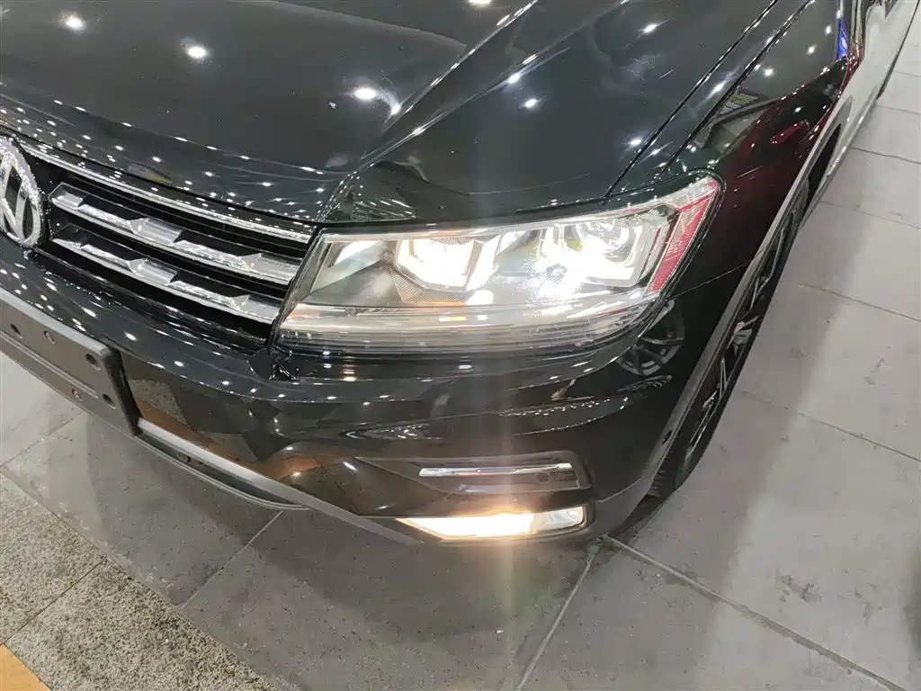 Volkswagen Tiguan L 2020 — фото 24
