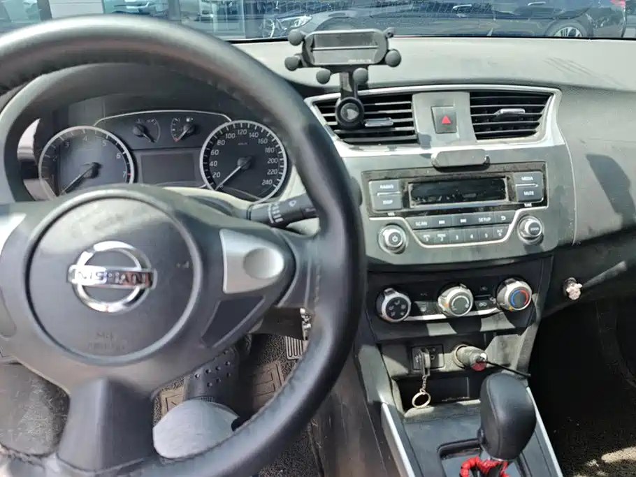Nissan Sylphy 2020 — фото 12