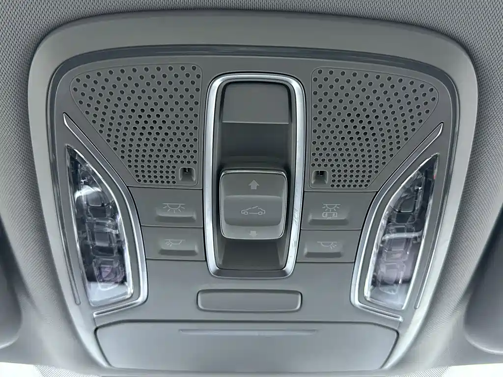 GAC Trumpchi M6 2022 — фото 18