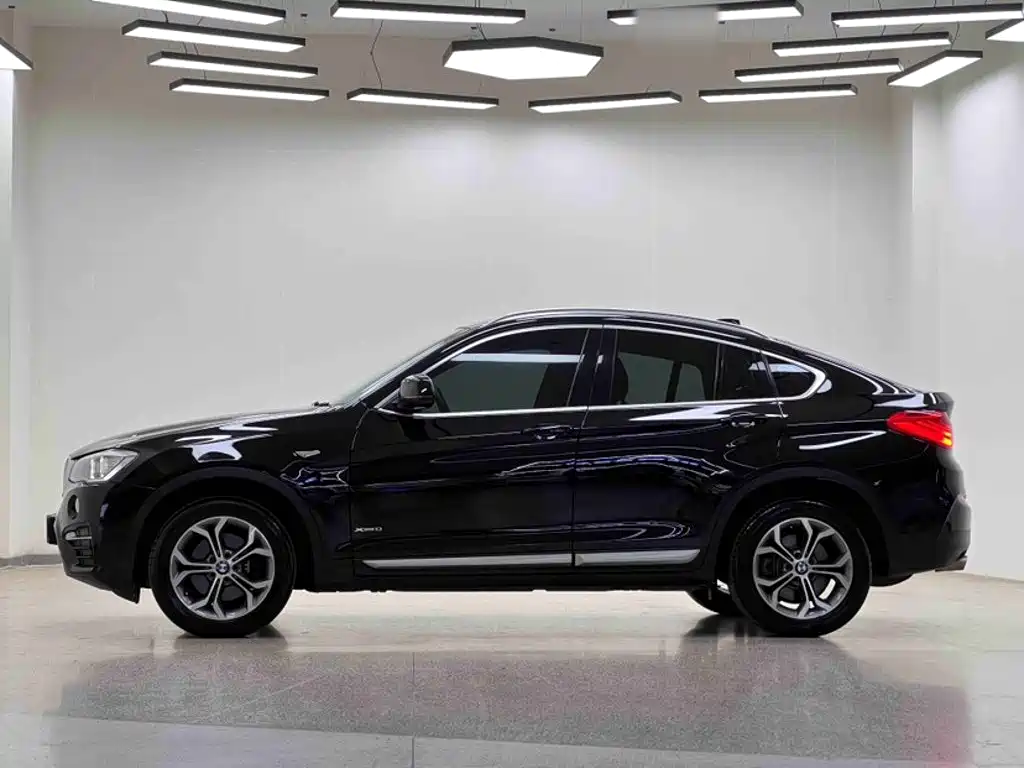 BMW X4 2018 — фото 23