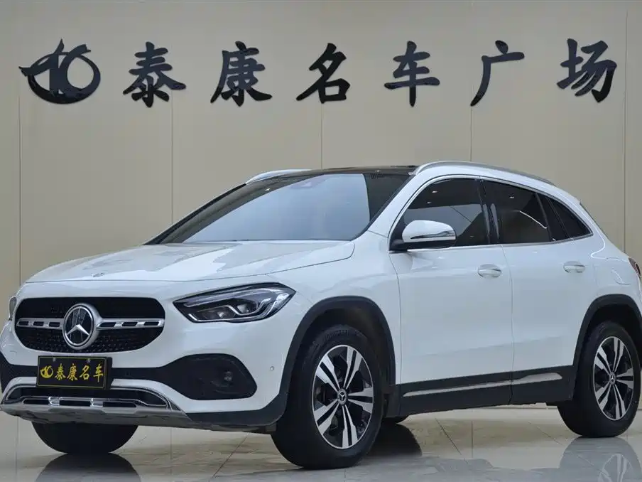 Mercedes-Benz GLA 2022 — фото 1