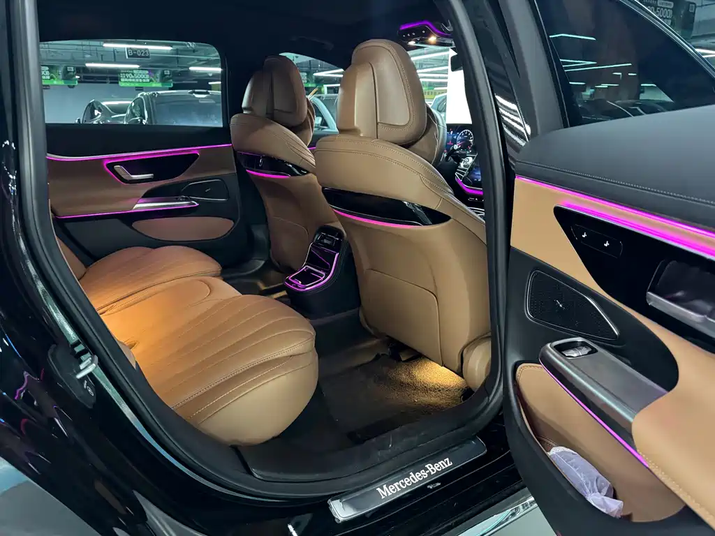 Mercedes-Benz E-Class 2025 — фото 12