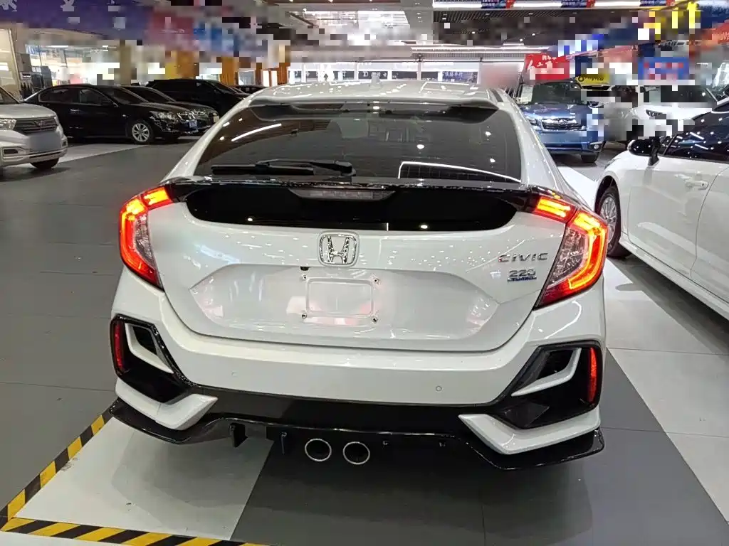 Honda Civic 2022 — фото 6