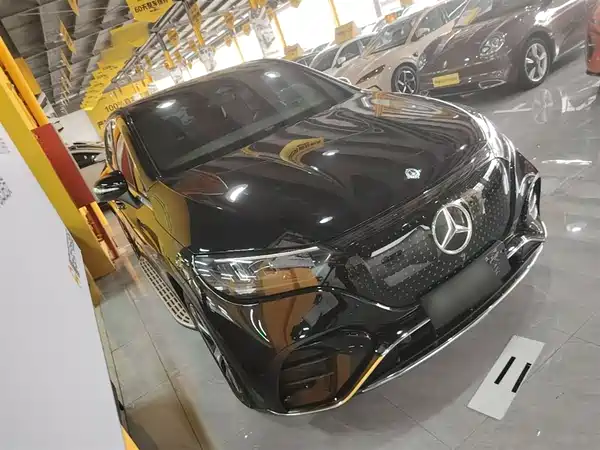 Mercedes-Benz EQE SUV 2024