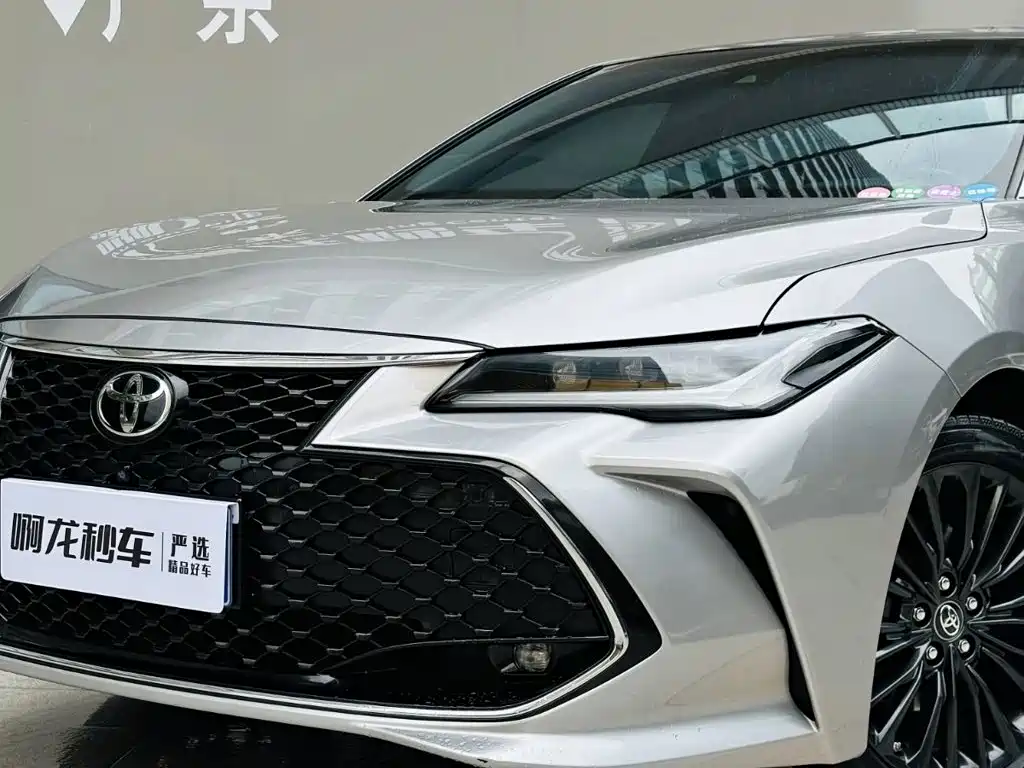 Toyota Avalon 2023 — фото 18