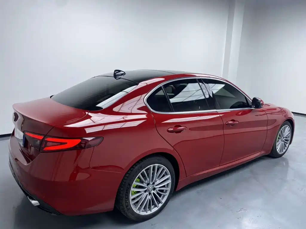 Alfa Romeo Giulia Juliet 2018 — фото 23