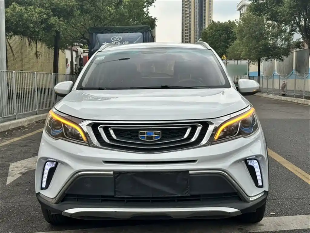 Geely Vision X3 2018 — фото 19
