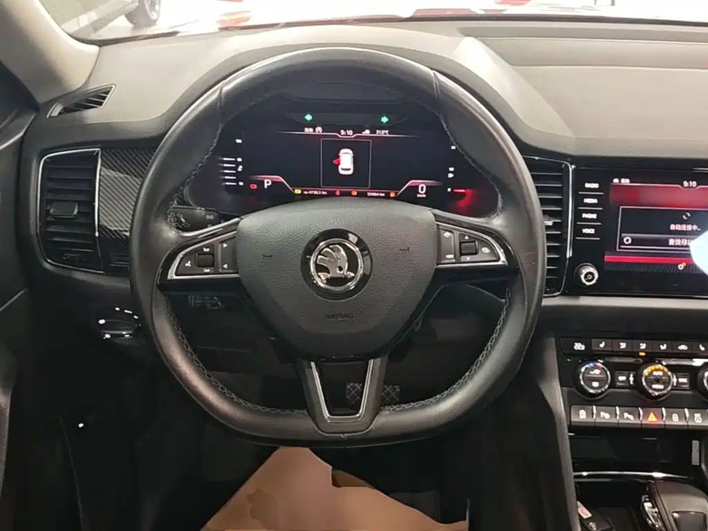 Skoda Kodiak GT 2019 — фото 11