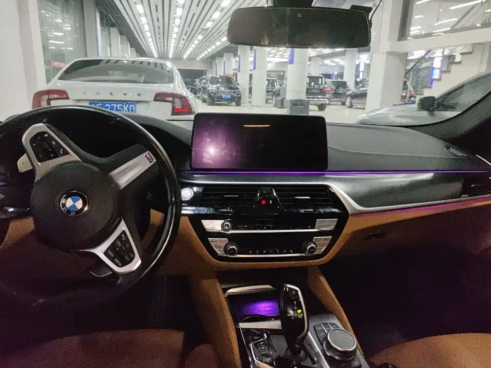 BMW 5 Series 2023