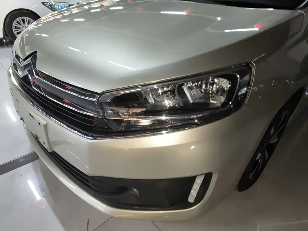 Citroen C4 2017 — фото 17