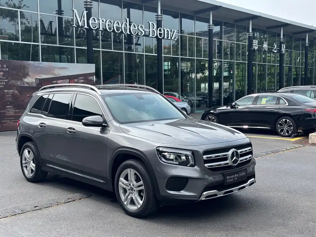 Mercedes-Benz GLB 2023