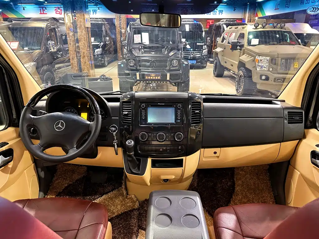 Mercedes-Benz Sprinter 2016 — фото 15