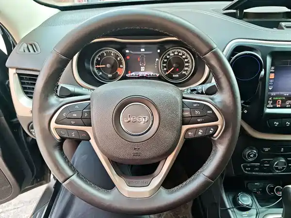 Jeep Cherokee 2015