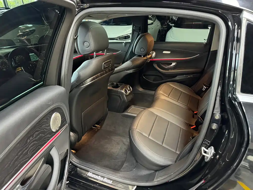 Mercedes-Benz E-Class 2019