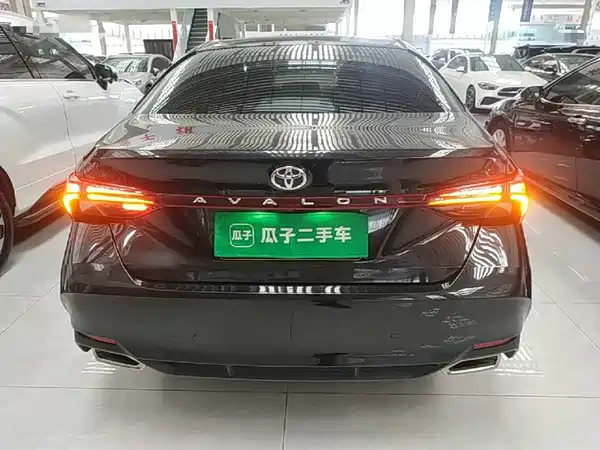 Toyota Avalon 2022