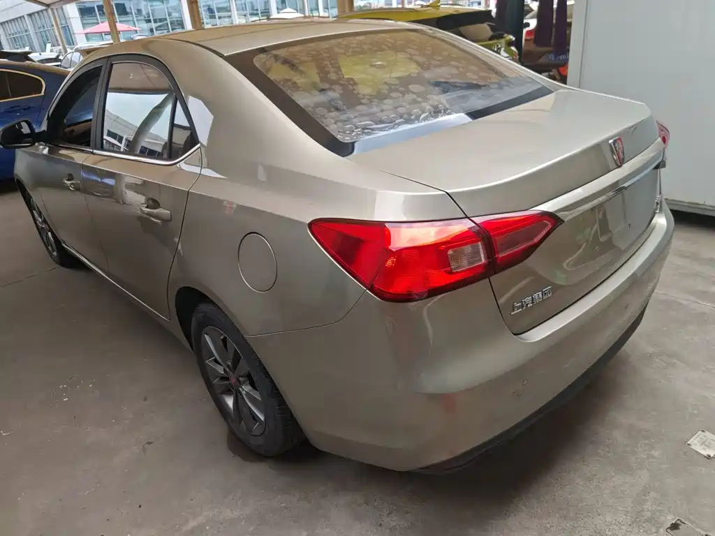 Roewe 360 2016
