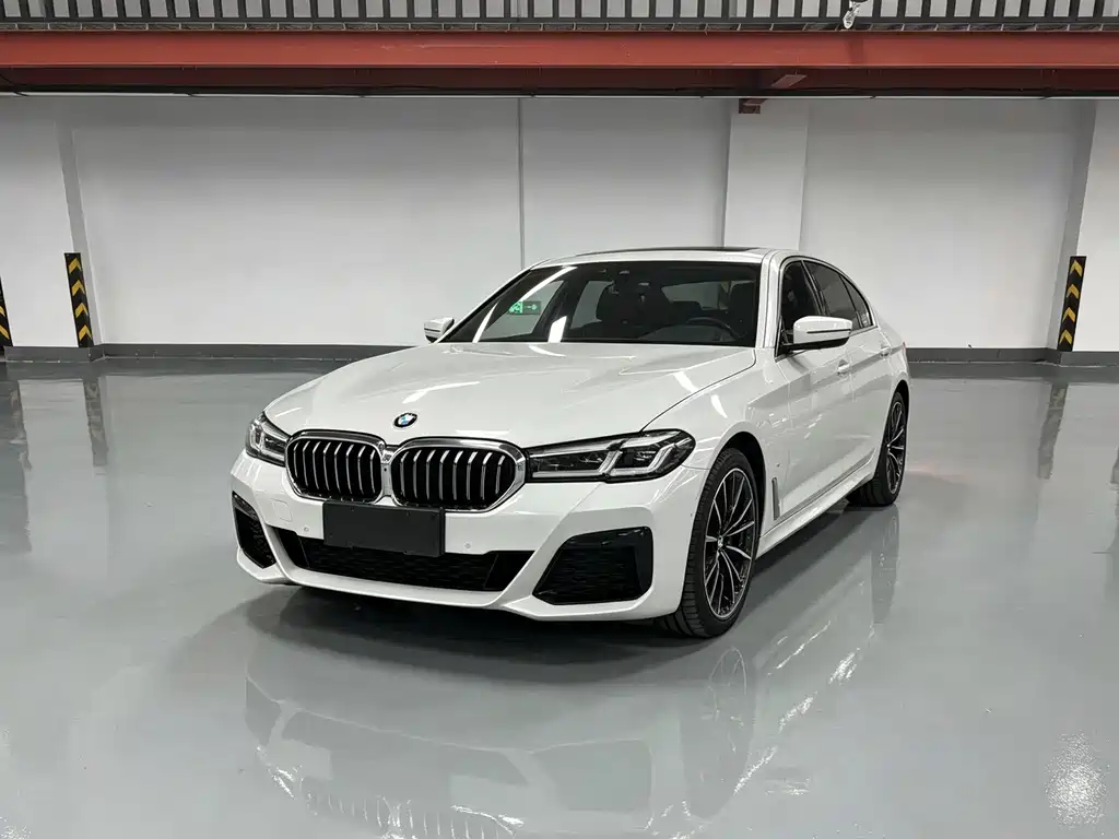 BMW 5 Series 2023