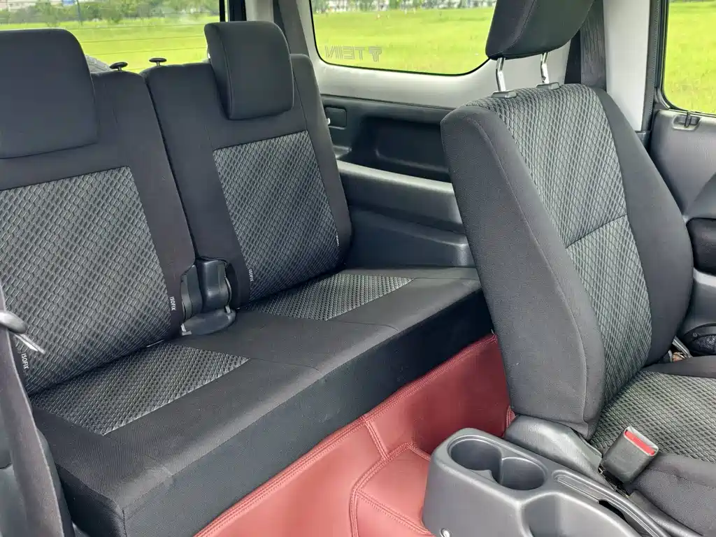 Suzuki Jimny 2016 — фото 27
