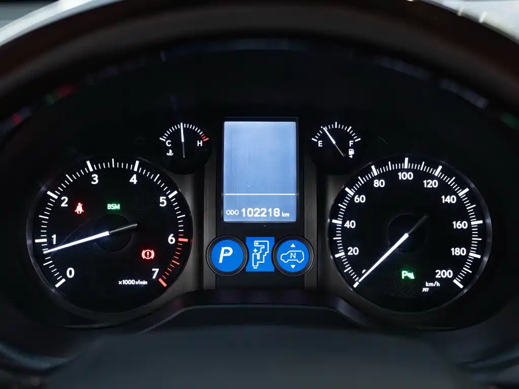 Lexus GX 2016 — фото 26