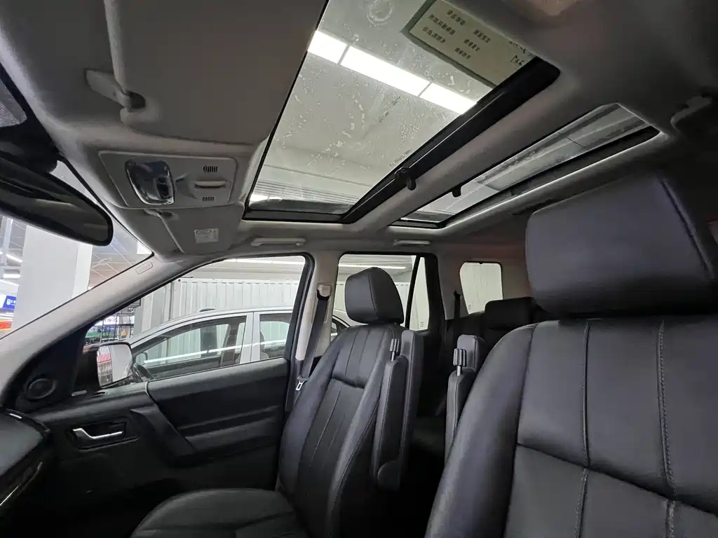 Land Rover Freelander 2 2014 — фото 19