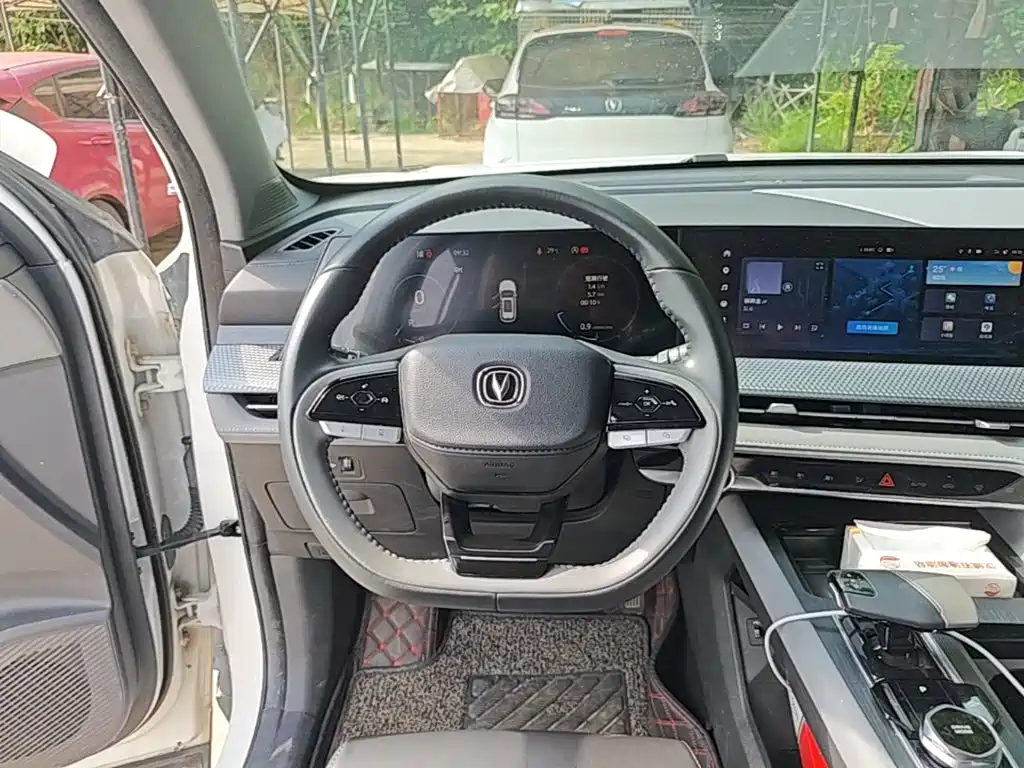 Changan CS75PLUS 2023 — фото 11