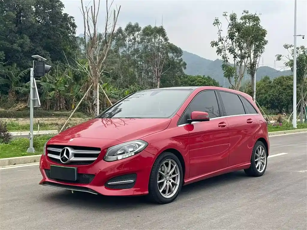 Mercedes-Benz B-Class 2016 — фото 2