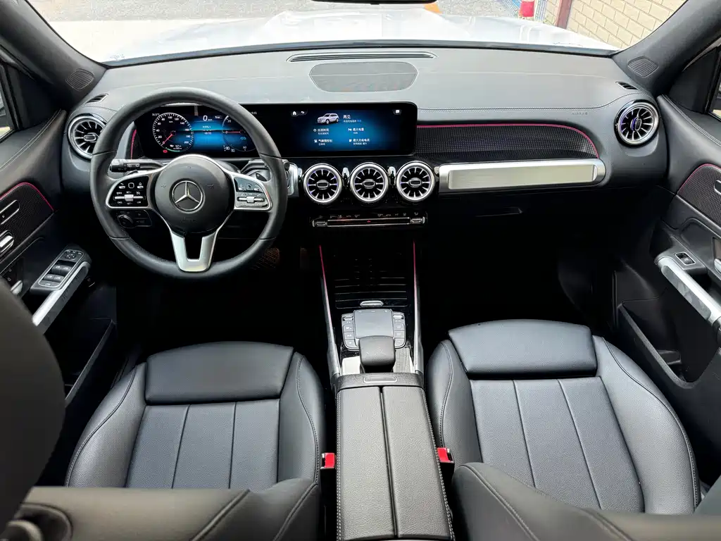Mercedes-Benz EQB 2023
