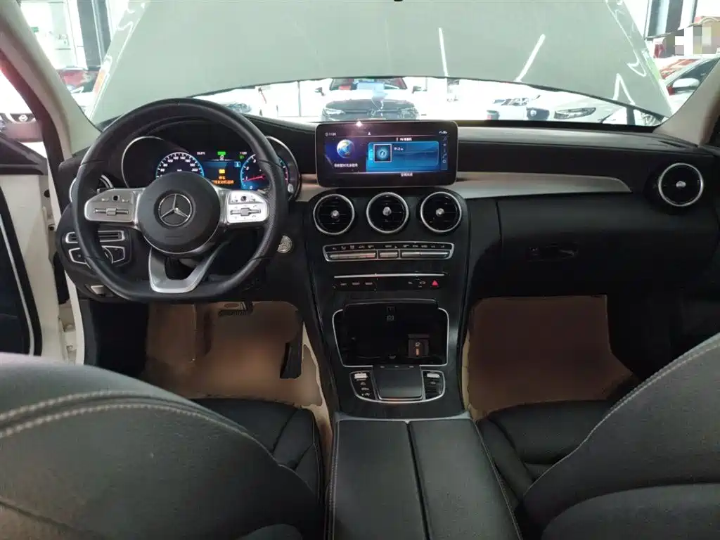 Mercedes-Benz C-Class 2020 — фото 6