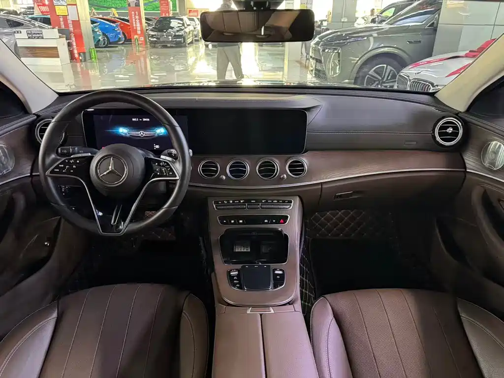 Mercedes-Benz E-Class 2023
