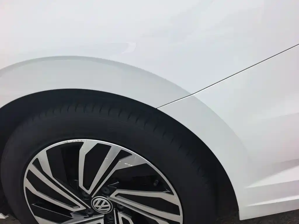 Volkswagen Sagitar 2022