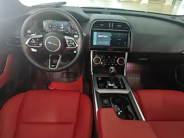Jaguar XEL 2022