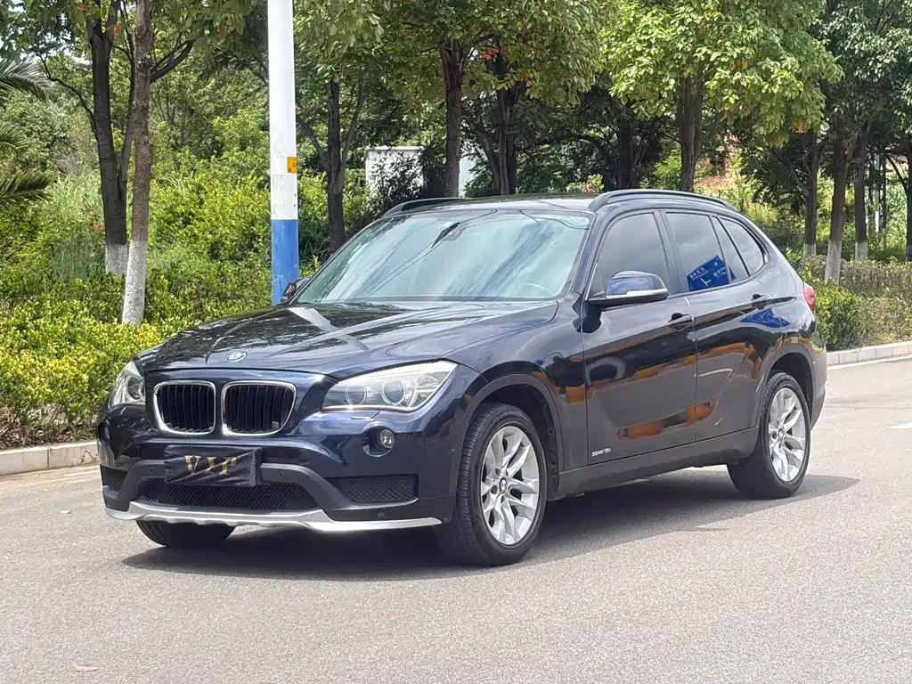 BMW X1 2015 — фото 1