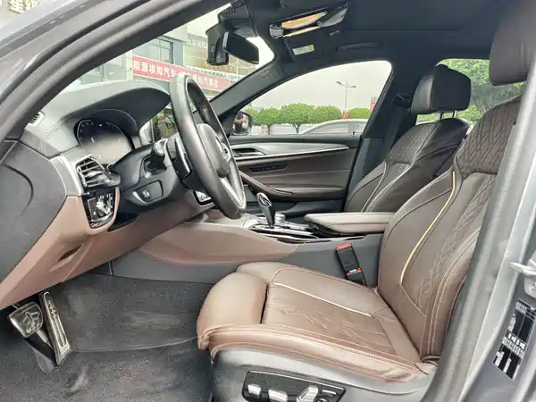 BMW 5 Series 2020