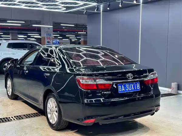 Toyota Camry 2015