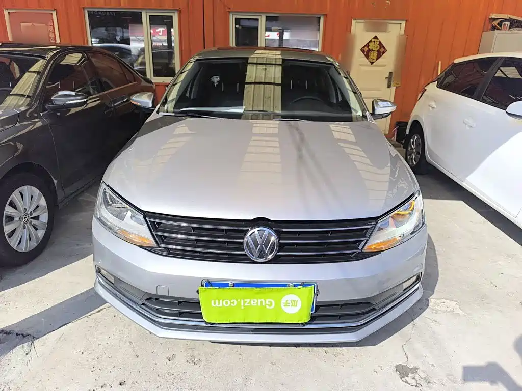 Volkswagen Sagitar 2017