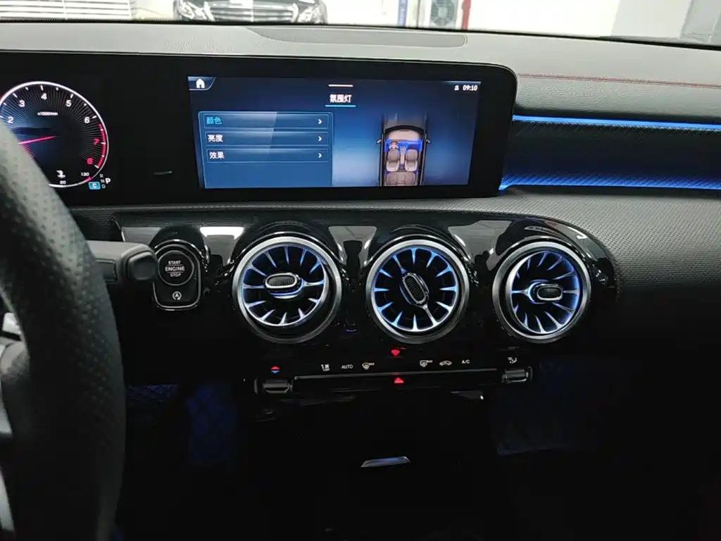 Mercedes-Benz A-Class 2023 — фото 20