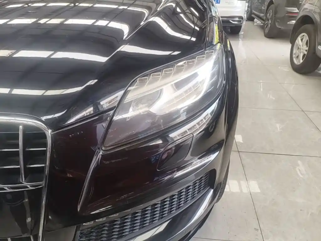 Audi Q7 2015 — фото 24