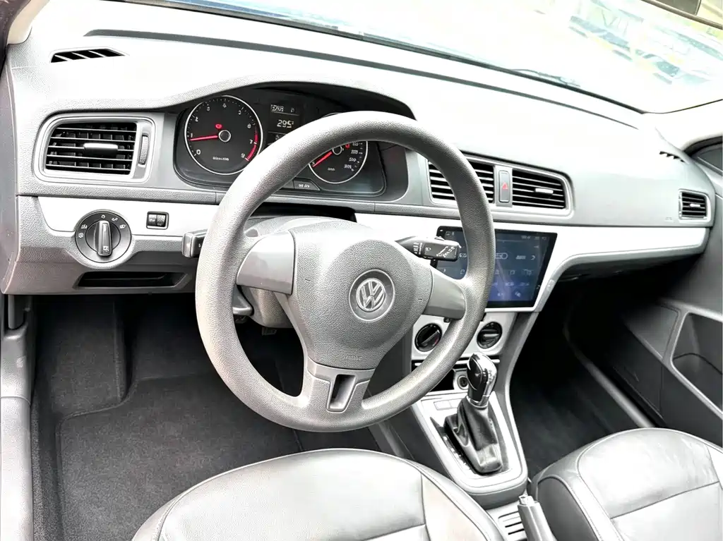 Volkswagen Gran Lavida 2015 — фото 11