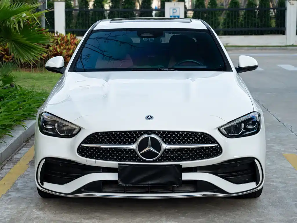 Mercedes-Benz C-Class 2023 — фото 2