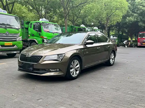 Skoda Superb 2016