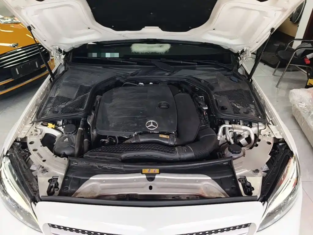 Mercedes-Benz C-Class 2020 — фото 20